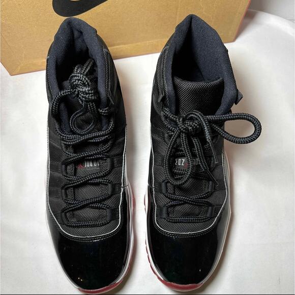 Size 11 - Nike Air Jordan 11 Retro Bred 2019 Men's Shoes - Picture 4 of 12
